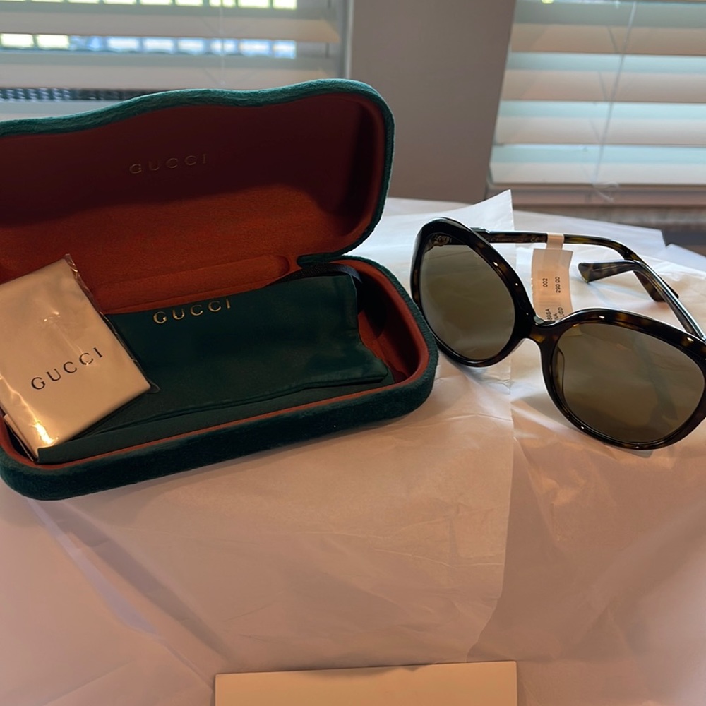 Gucci sunglasses